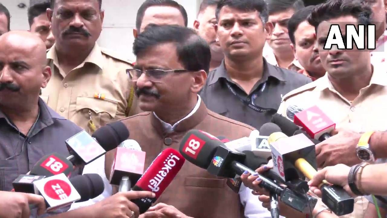 Sanjay Raut : ईडीच्या भीतीने आमदार पळाले, आमदार फुटीमागे भाजपचंच कारस्थान; संजय राऊत यांचा थेट आरोप