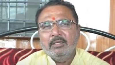 Uddhav Thackeray : शिवसेना-भाजप सोबत येणं भल्याचं, पण मी ठाकरेंसोबतचं, भावना गवळींच्या सुरात प्रतापराव जाधवांचाही सूर