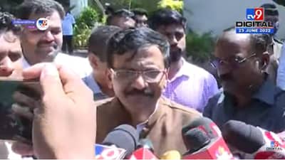 शिंदेंच्या 21 आमदारांना परत यायचंय, संजय राऊत यांचं मोठं विधान, महाविकास आघाडी तगण्यावर अजूनही ठाम!