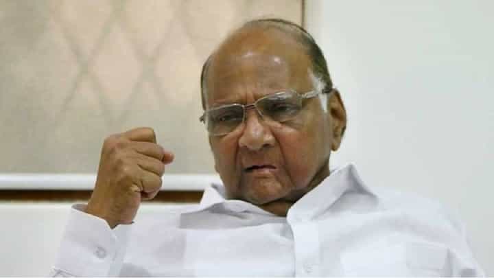 Sharad Pawar : सरकार वाचावण्यासाठी शरद पवार मैदानात; 'मविआ'च्या नेत्यांसोबत बैठक Sharad Pawar : सरकार वाचावण्यासाठी शरद पवार मैदानात; 'मविआ'च्या नेत्यांसोबत बैठक