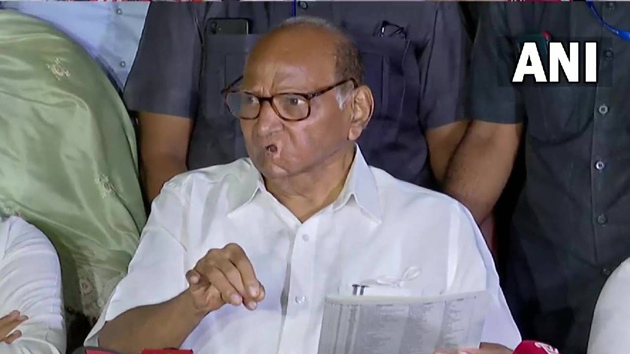 Sharad Pawar : एकनाथ शिंदेंच्या बंडामागे भाजपच, शरद पवार म्हणाले, त्यांची गुजरातमध्ये व्यवस्था करणारे माझ्या परिचयाचे!