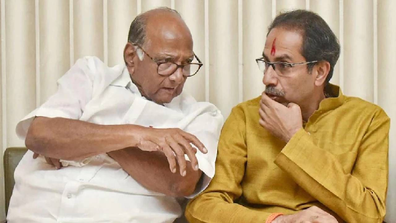 Uddhav Thackeray : बंडाच्याविरोधात प्रतिक्रिया यायला पाच दिवस का लागले? राष्ट्रवादीच्या कालच्या बैठकीनंतर शिवसैनिकांना आदेश? Uddhav Thackeray : बंडाच्याविरोधात प्रतिक्रिया यायला पाच दिवस का लागले? राष्ट्रवादीच्या कालच्या बैठकीनंतर शिवसैनिकांना आदेश?