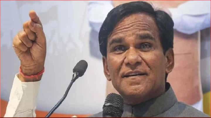 Video : ...तर जलिलांनी आपल्या मुलाचं नाव औरंगजेब ठेवावं- रावसाहेब दानवे Video : ...तर जलिलांनी आपल्या मुलाचं नाव औरंगजेब ठेवावं- रावसाहेब दानवे