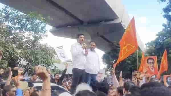Eknath Shinde: उद्धव ठाकरेंवर श्रीकांत शिंदेंची थेट टीका, ठाण्यात अभूतपूर्व शक्तीप्रदर्शन, नाराजीची 5 कारणे सांगितली