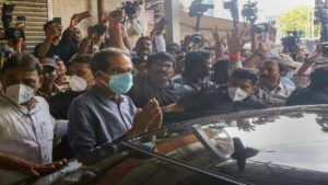 Shiv Sena: शिवसेनेचं ठरलं, उद्धव ठाकरे 3 फ्रंटवर लढणार, काय आहे शिवसेनेला पुन्हा आवाज देण्याचा प्लॅन? वाचा सविस्तर 