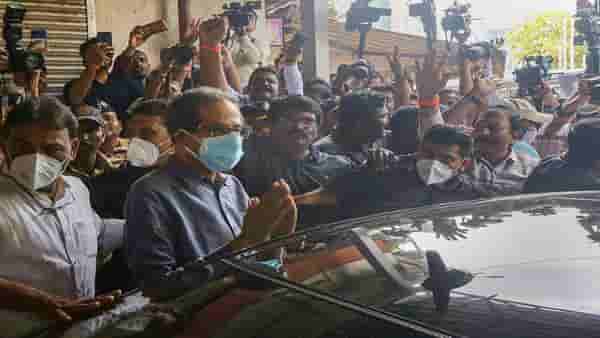 Shiv Sena: शिवसेनेचं ठरलं, उद्धव ठाकरे 3 फ्रंटवर लढणार, काय आहे शिवसेनेला पुन्हा आवाज देण्याचा प्लॅन? वाचा सविस्तर