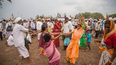 Pandharpur Wari 2022: लावणीच्या जुगलबंदीद्वारे वारकऱ्यांची सेवा; वारीच्या रंगात रंगली अभिनेत्री प्राजक्ता गायकवाड