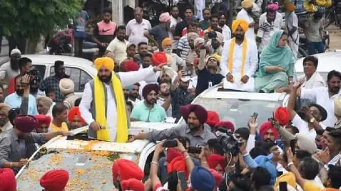 Lok Sabha Byelection Results 2022: पंजाबमध्ये केजरीवालांना धक्का, मुख्यमंत्री मान यांच्या लोकसभा जागेवर पराभव, शिरोमणी अकाली दल विजयी