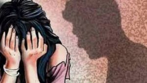 Pune crime : आधी व्हिस्की पाजली मग बलात्कार केला; पिंपरी चिंचवडमधल्या नराधमाला पोलिसांनी दाखवला हिसका