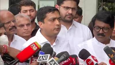 Shiv Sena: बाळासाहेब ठाकरे नावाचा गट विसरा, भाजप किंवा दुसऱ्या पक्षात जाणे एवढाच पर्याय, सुप्रीम कोर्टाच्या वकिलांचा दावा