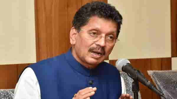 Deepak Kesarkar : एकनाथ शिंदेंना नेतेपदावरून हटवणं बेकायदेशीर, कोर्टात आव्हान देणार; दीपक केसरकरांची माहिती