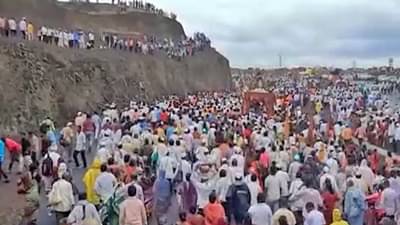 Pune crime : मोबाइल चोरण्यासाठी पंढरपूरच्या वारीत घुसले, पुणे ग्रामीण पोलिसांनी जेलच्या वारीत धाडले; झारखंडच्या तिघांना अटक