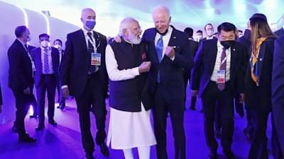 Narendra Modi Video: आणि मोदींना शोधत अमेरिकेचे राष्ट्राध्यक्ष जवळ गेले, नेमकं काय घडलं ते Video बघा