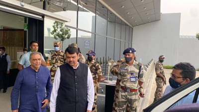 Eknath Shinde: देवेंद्र फडणवीस दिल्लीत दाखल, काहीच वेळात ठरणार महाराष्ट्राच्या नव्या सरकारच्या सत्तास्थापनेचा मुहूर्त