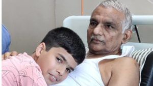 Dr. Prakash Amte:  डॉ. प्रकाश आमटे यांची प्रकृती पुन्हा बिघडली, रुग्णालयात केलं दाखल