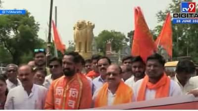 Bhandara ShivSainik : आमदार गुवाहाटीत, जनता मतदारसंघात, भंडाऱ्यात गद्दारांना त्यांची जागा दाखविण्यासाठी शिवसैनिक रस्त्यावर