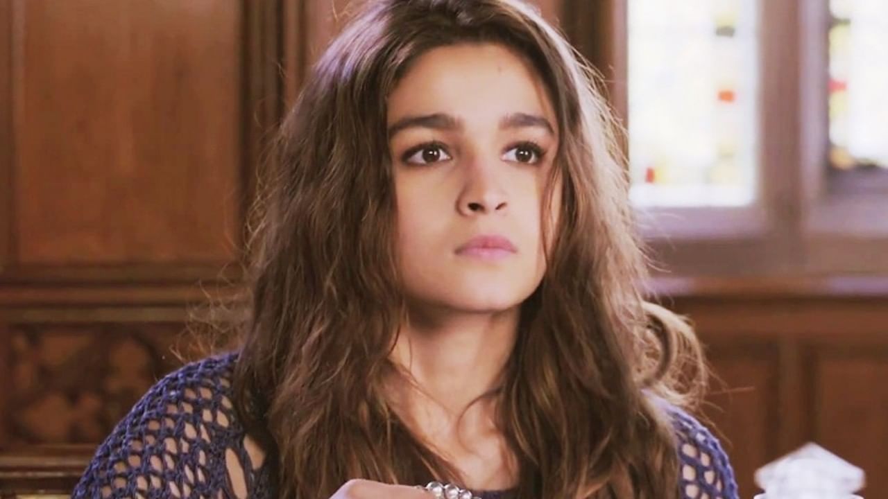 Alia Bhatt: 'मी काही पार्सल नाही'; प्रेग्नंसीबाबतच्या 'त्या' वृत्तावर भडकली आलिया