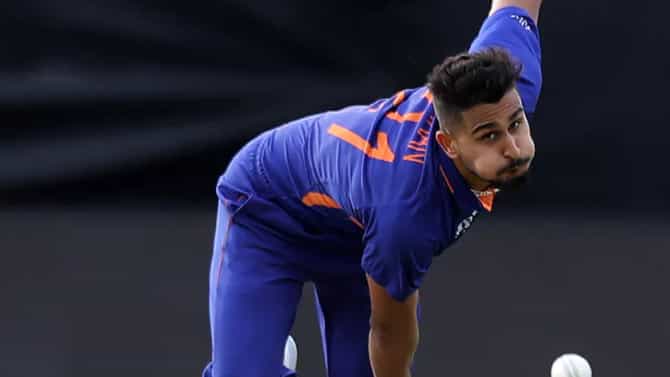 Umran Malik अजून कच्चा, आंतरराष्ट्रीय क्रिकेटसाठी तयार नाही, प्रसिद्ध क्रिकेटपटूचं परखड विश्लेषण