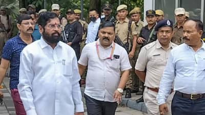 Eknath Shinde : उद्या अग्निपरीक्षा! शिंदे गटाचं देवदर्शन; शुक्रवारी राज्यात नवं सरकार?