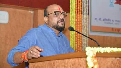 Gulabrao Patil : लोक सरपंचाची खुर्ची सोडत नाहीत आम्ही मंत्रीपदे सोडली; जे केलं ते शिवसेना वाचवण्यासाठीच केलं - गुलाबराव पाटील