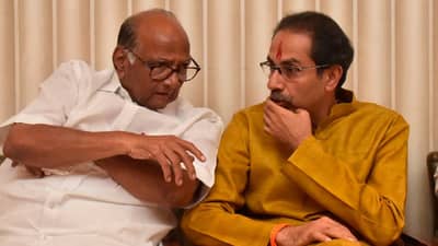 Uddhav Thackeray: उद्धव ठाकरेंनी तेव्हाच राजीनामा न देऊन चूक केली? पवारांचं ऐकणं महागात पडलं?