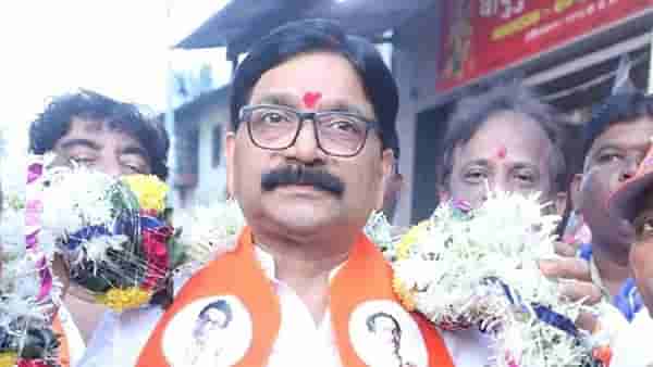 Ravindra Waikar : शिवसेनेचा आणखी एक आमदार नॉटरिचेबल, सत्ता गेल्यानंतरही धक्क्यांवर धक्के? की अफवा?
