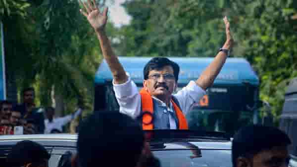 ED Arrested Sanjay Raut : ‘राजा’ का संदेश साफ़ है म्हणत संजय राऊतांच्या अटकेवरून राहुल गांधींचा भाजपावर निशाणा