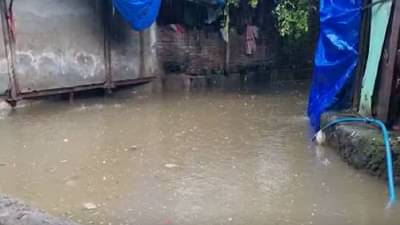 Mumbai Rains: जोर जोर से बरसा पानी, पानी ने वाट लगायीं! जिथं तिथं निस्ता पाऊस…