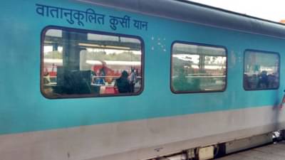 Free Train Journey: काय सांगता, खासदारांच्या फुकट प्रवासासाठी कोट्यवधींची उधळपट्टी, 5 वर्षात मोफत रेल्वे प्रवासावर 64 कोटींचा खर्च