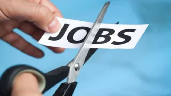 IT Sector : आयटी कंपन्यांना मंदीचा मोठा फटका; नफ्यात घसरण, कंपन्यांकडून कर्मचारी कपातीचे पाऊल