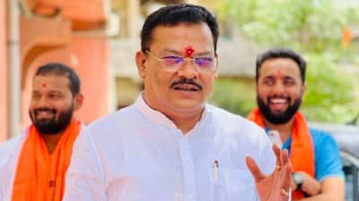 Maharashtra Cabinet : शिंदे गटात मंत्रिपदावरुन रस्सीखेच, आमदार संजय सिरसाट नाराज असल्याची चर्चा; कुणाची वर्णी लागणार?