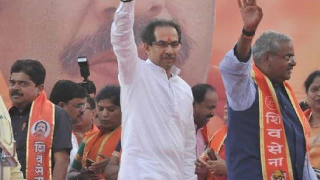 Shivajirao Adhalrao Patil : माजी खासदार शिवाजीराव आढळराव पाटलांवरील कारवाई मागे, शिवसेनेकडून अनावधानानं बातमी दिल्याची सारवासारव