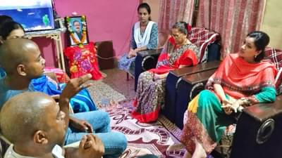 Navneet Rana : हत्या करणारा आणि हे प्रकरण दाबणाराही गुन्हेगारच; उमेश कोल्हेंच्या कुटुंबीयांची भेट घेतल्यानंतर नवनीत राणांचा संताप