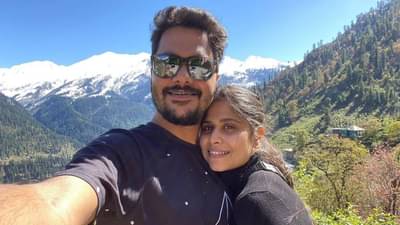 Sai Tamhankar: काय झाडी.. काय डोंगुर.. काय हाटील.. एकदम ओके, प्रियकरासोबत सई ताम्हणकरच्या फोटोवर भन्नाट कमेंट्स