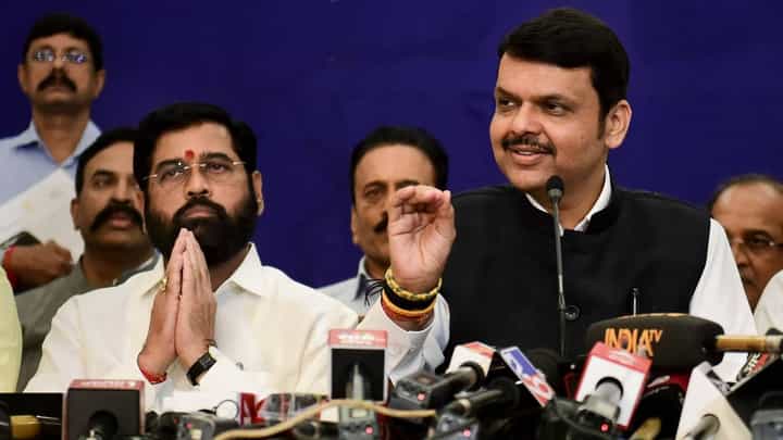 Video : मंत्रिमंडळ वाटप आज होणार? संध्याकाळी बैठक, चर्चेला उधाण Video : मंत्रिमंडळ वाटप आज होणार? संध्याकाळी बैठक, चर्चेला उधाण