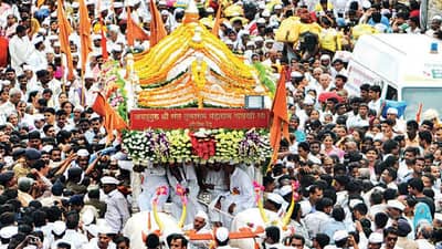 Pandharpur wari 2022: इंदापूर नगरीतील मुक्कामानंतर तुकोबारायांची पालखी सराटी गावासाठी मार्गस्थ