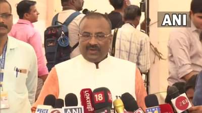 Sudhir Mungantiwar : वन्यप्राण्यांच्या हल्ल्यात मृताच्या कुटुंबीयांना मिळणार 20 लाख रुपये; मुनगंटीवारांची विधानसभेत घोषणा