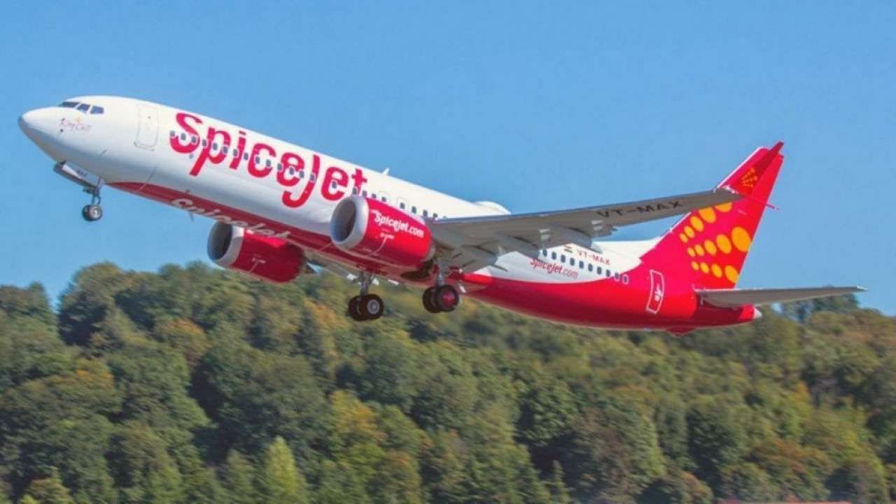 SpiceJet flight : स्पाईसजेटने दुसरं विमानं कराचीला पाठवलं, विमानातील सगळे प्रवासी सुखरुप