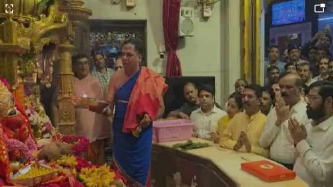 CM Eknath Shinde| मुंबईचं दैवत सिद्धिविनायक चरणी मुख्यमंत्री एकनाथ शिंदे, गणरायाला काय साकडं?