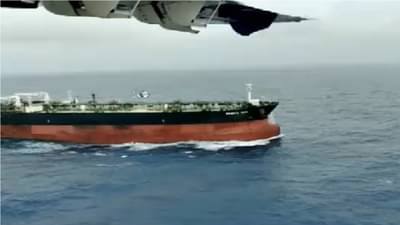 Indian Coast Guard: खवळलेल्या समुद्रात अडकलेल्या जहाजावरील 22 जणांना वाचवले; पोरबंदरच्या समुद्रात थरारक रेस्क्यू ऑपरेशन - पाहा व्हडिओ