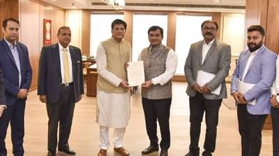 Positive News : साखर निर्यातीला हिरवा कंदील, केंद्राचा निर्णय- कारखान्यांचा फायदा..!