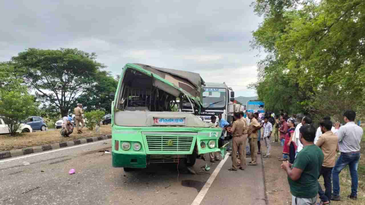 Tamil Nadu Accident : भरधाव बसची कंटेनरला डाव्या बाजूने मागून धडक! डाव्या बाजूला बसलेले 6 ठार, 10 जखमी