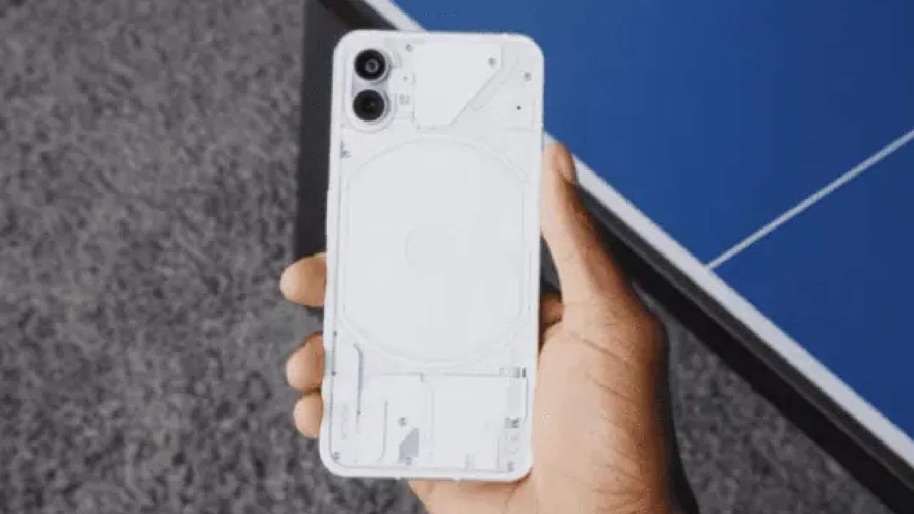 Nothing Phone: What to wear!  The new mobile company’s collision with the iPhone, a feature of the Nothing phone is not even in the iPhone 14, find out … |  What to wear The iPhone has a new mobile company a feature of the Nothing phone is not even in the iPhone 14 find out