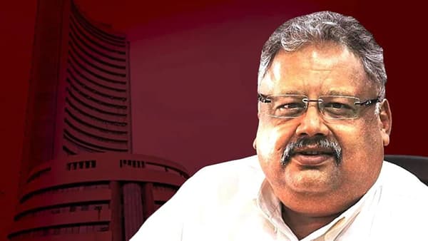 Rakesh Jhunjhunwla : काय सांगता, एका दिवसात 1000 कोटी कमावले, बिग बुलच्या या दोन शेअरने केली कमाल