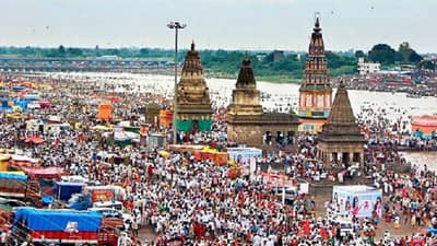 Pandharpur wari 2022: पास दाखवा टोल फ्री प्रवास करा; पोलिसांकडून वारकऱ्यांच्या वाहनांसाठी टोल फ्री पासचं वाटप
