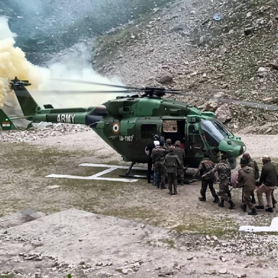 अमरनाथ यात्रा  ढग फुटीनंतर BSF MI 17 हेलिकॉप्टर जखमी व्यक्तींना आणि मृतदेहांची हवाई वाहतूक करण्यासाठी तसेच नीलग्रह हेलिपॅड/बालटाल ते BSF कॅम्प श्रीनगरपर्यंत पुढील उपचारासाठी किंवा मृतदेह त्यांच्या घरी नेण्यासाठी सज्ज करण्यात आले. 
