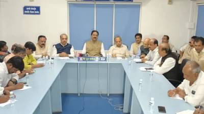 GST Protest : तर भारत बंदची हाक! जीएसटीविरोधआत व्यापा-यांचा संताप, केंद्र सरकारला दिला अल्टिमेटम