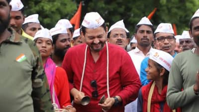 Video : मला पांडुरंग असा भेटला, अभिनेता स्वप्नील जोशीची पंढरपूर पायीवारी...