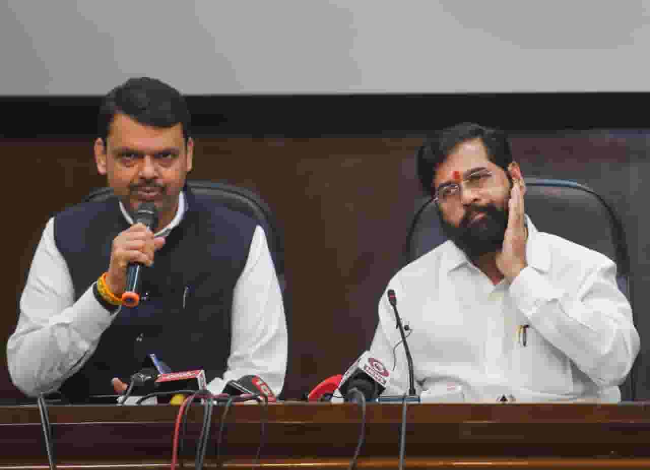 Devendra Fadnavis News : 'राजकीय अजेंडा नव्हे तर वरिष्ठांचा आशिर्वाद घेण्यासाठी दिल्ली दौरा'  पहा काय म्हणाले उपमुख्यमंत्री देवेंद्र फडणवीस