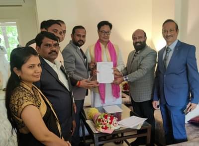 Vacancies of Judges : अबब, 6 लाखांहून अधिक प्रकरणे प्रलंबित, निपटारा करणार कोण? वकिलांच्या प्रश्नांवर केंद्रीय कायदा मंत्री क्लिन बोल्ड!